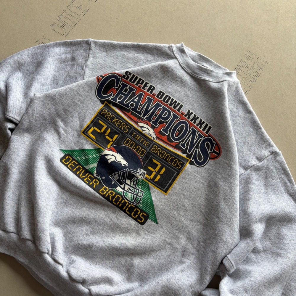 Vintage 90s Logo 7 Denver Broncos Super Bowl XXXII Champions Crewneck Sweatshirt